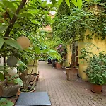 Apartamento Retro Boho Style St Clement With A Oasis