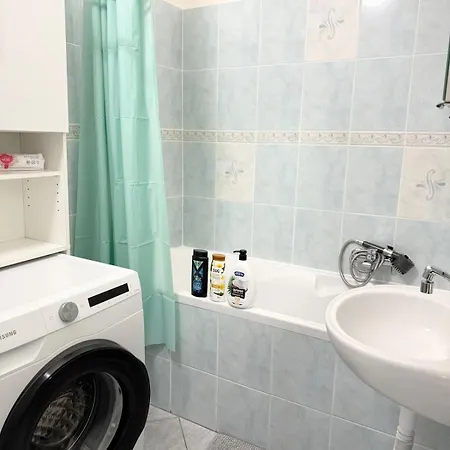 Apartament Retro Boho Style St Clement With A Oasis Praga