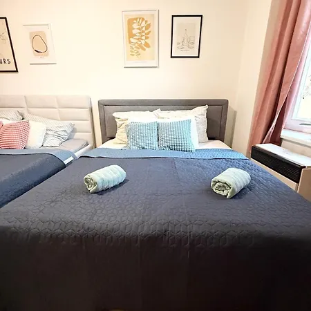 Apartament Retro Boho Style St Clement With A Oasis *